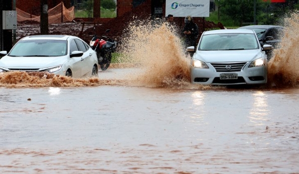 Chuva em 8 cidades de Mato Grosso do Sul somou mais da metade do volume previsto para janeiro