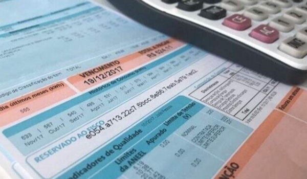 Lei mudou regra e consumidor pode pedir restituição de ICMS da conta de luz