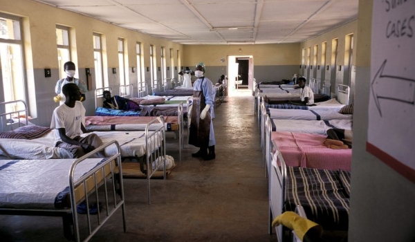 Uganda declara fim do surto de Ebola