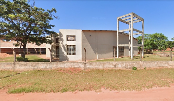 Bandido arromba igreja, furta cestas básicas e tacho de fritar pastel