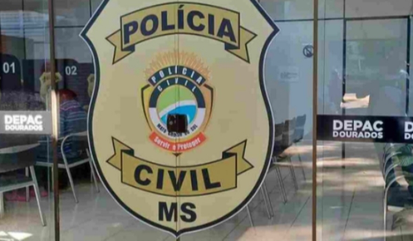 Trabalhador desaba de telhado de frigorífico e morre no hospital