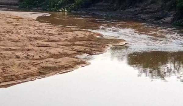 Casal desaparece enquanto nadava nas águas do Rio Amonguijá