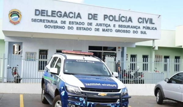 Ex invade casa, esfaqueia atual e acaba preso se escondendo embaixo de cama