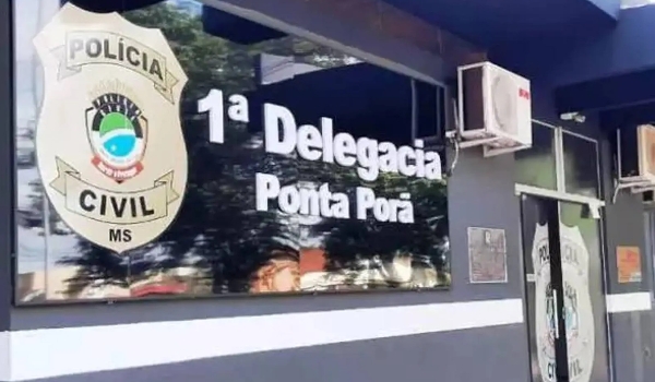 Bandidos armados sequestram pai e crianças de 5 e 6 anos durante roubo de camionete