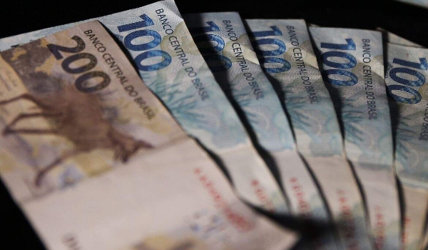 Caixa paga Bolsa Família a beneficiários com inscrição final 2