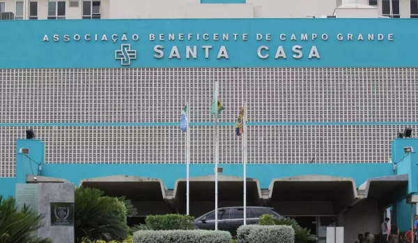 De joelhos para morrer, adolescente reage e perfura pulmão de namorado