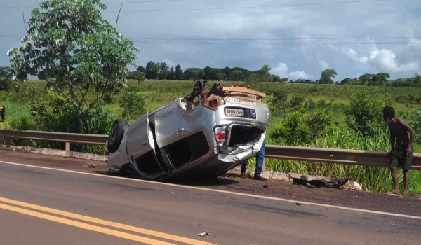 Motorista compra carro em Campo Grande e capota 2 horas depois