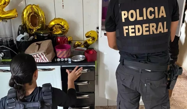 Estudante que ameaçou colegas com arma em universidade é alvo da PF