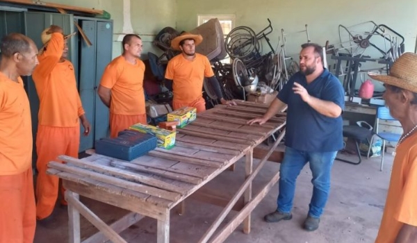 Bicicletas apreendidas serão transformadas em 400 cadeiras de rodas em presídio de MS