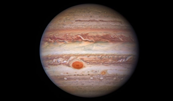 Júpiter agora tem 92 luas, revelam astrônomos