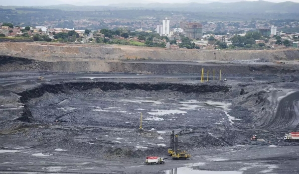 Mineradoras registram queda em 2022 e pedem rigor com garimpo ilegal