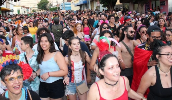Governo de MS e blocos independentes realizam carnaval de rua da Capital