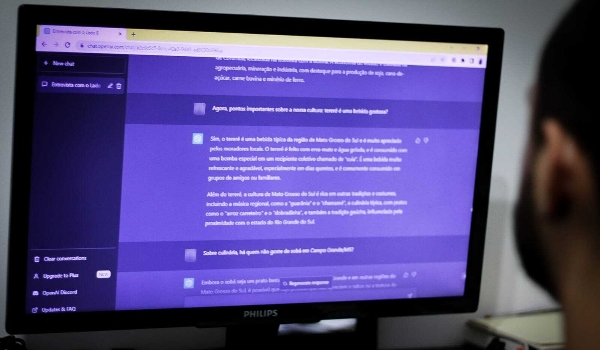 Até robô fundado por Elon Musk ‘gosta’ de tereré e defende a Capital