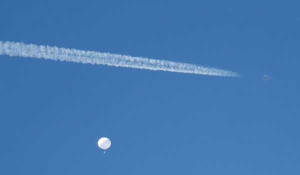 Japão “suspeita fortemente” que balões espiões chineses entraram em seu espaço aéreo