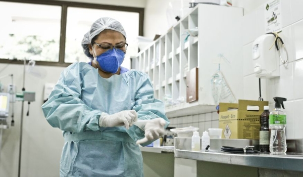 Governo federal articula Medida Provisória para destravar piso da enfermagem