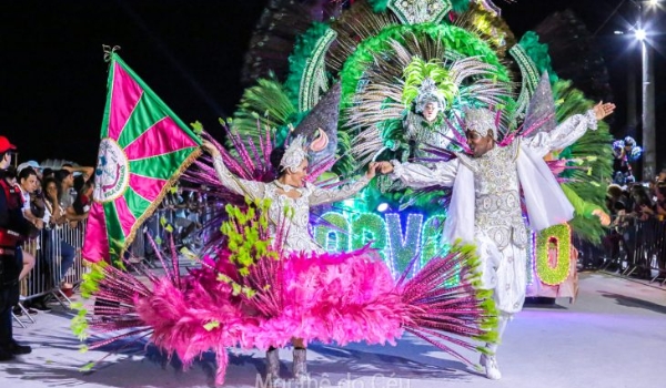 Com investimento do Governo, desfile das escolas de samba de Campo Grande reúne oito agremiações