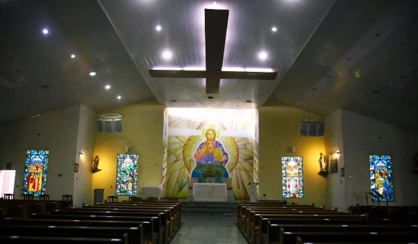 Fundada antes de MS, igreja de Campo Grande guarda símbolos e detalhes artísticos há 55 anos