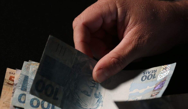 Caixa paga hoje Bolsa Família aos beneficiários com NIS de final 6