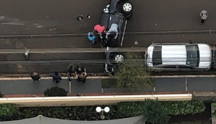 Caminhonete tomba na Antonio Maria Coelho após colidir com carro de passeio