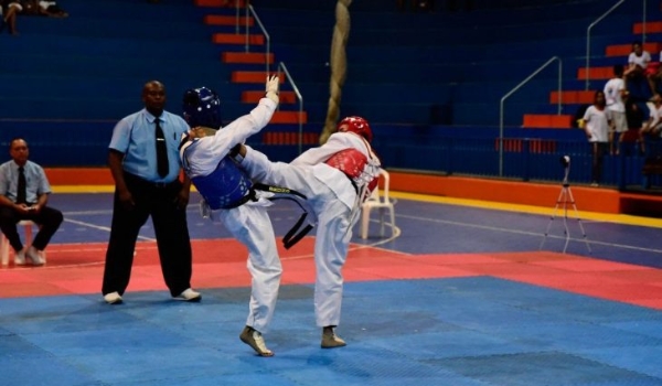 Em busca da vaga olímpica, atleta de MS disputa competições de taekwondo no Canadá e Estados Unidos