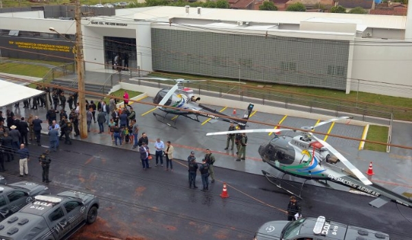 Governador participa da troca de comando do DOF em Dourados