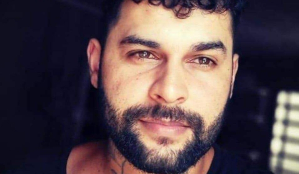 Médico confirma que tatuador atingido pela ex com produto corrosivo ficou cego