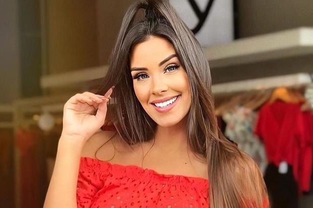 Ex-BBB Ivy Moraes se defende após flagra em festa clandestina