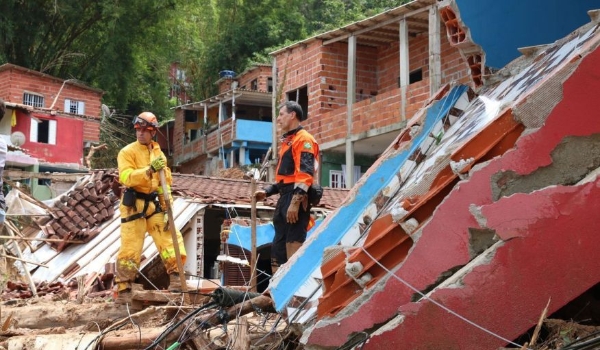 Líder de royalties de petróleo em SP, litoral norte tem milhares sem moradia e esgoto