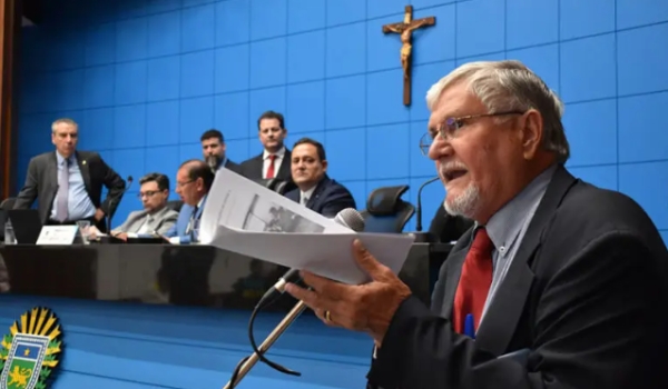 Atendendo pedido da Vereadora Magaly Godoy, Zeca solicita patrulha mecanizada para Caracol