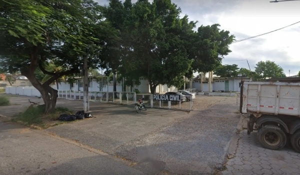 Rapaz é preso por vídeo de sexo com primo de 14 anos e armazenar pedofilia no celular