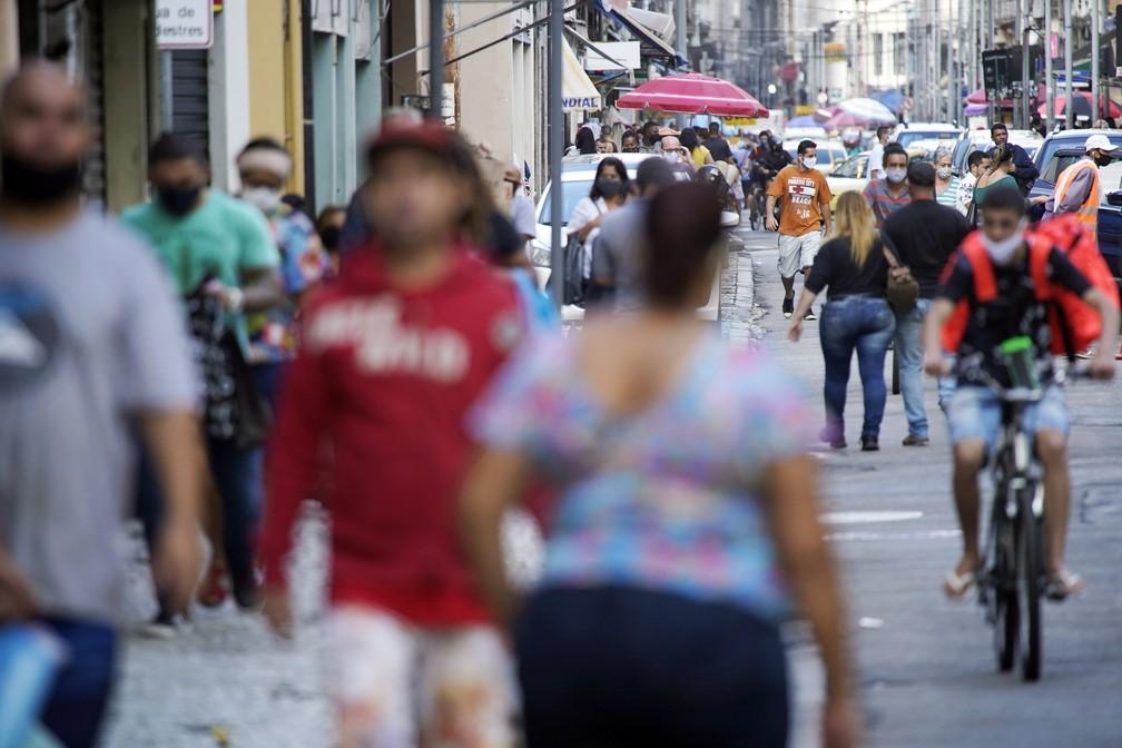 RJ reabre hoje restaurantes, bares e academias
