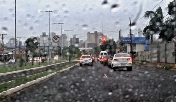 Quarta-feira tem previsão de sol e chuvas moderadas em Mato Grosso do Sul