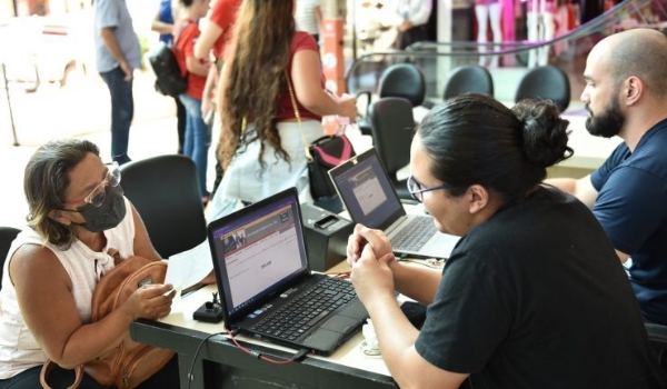 Semana termina com 1,8 mil oportunidades de trabalho na Capital