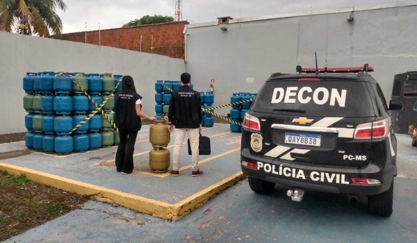 Distribuidora é fechada por venda clandestina de gás de cozinha