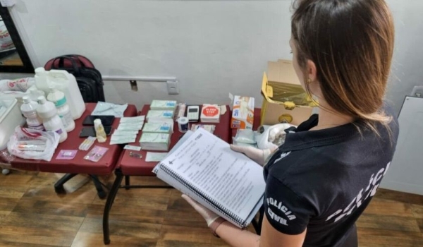 Falsa cirurgiã que realizava procedimentos estéticos é presa em Goiás