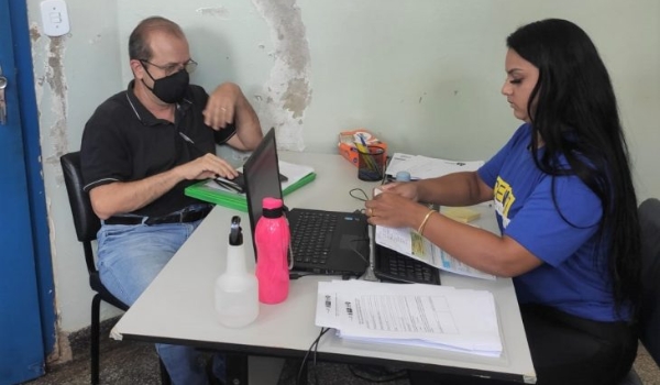 Servidores de Naviraí recebem orientação presencial sobre o Censo Previdenciário entre 13 e 21 de março