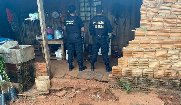Polícia procura traficante que armazenava droga em assentamento rural