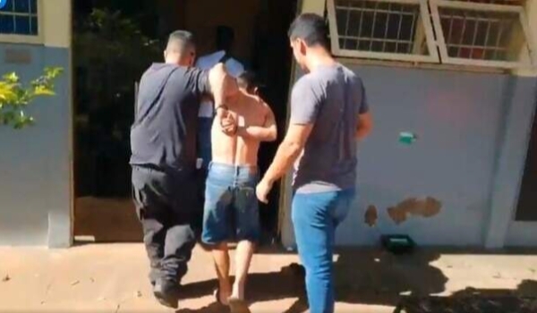 Justiça mantém preso rapaz acusado de matar mulher a facadas