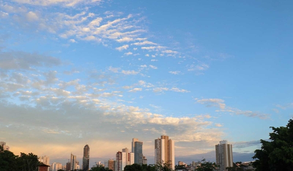 Previsão é de dia quente com possibilidade de chuva em Mato Grosso do Sul