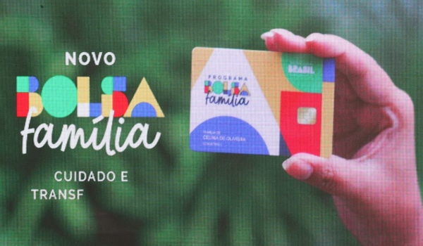 Novo Bolsa Família é pago a beneficiários com inscrição final 5
