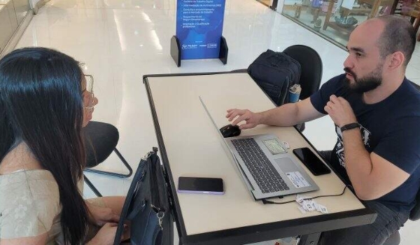 Semana termina com 1,4 mil oportunidades de trabalho na Capital