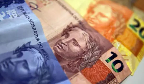 Caixa paga novo Bolsa Família a beneficiários com inscrição de final 6