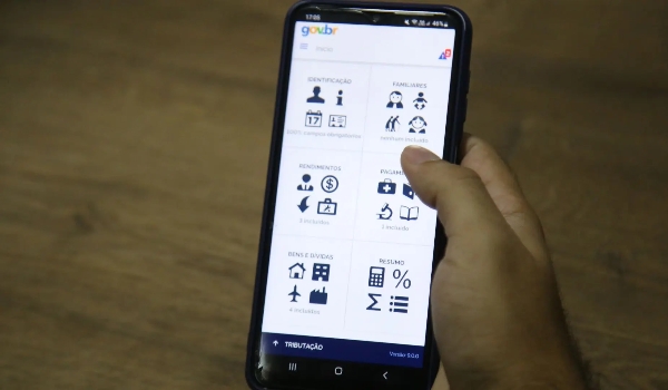 Simples ou completa: Qual devo escolher ao declarar o Imposto de Renda em 2023?