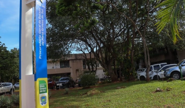 PGE fará “plantão tira-dúvidas” com servidores sobre a nova Lei de Licitações