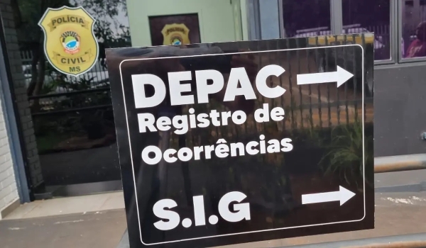 Dupla é flagrada pela Guarda Municipal empurrando moto furtada em Dourados