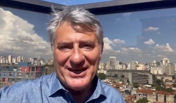 Aos 61 anos, Cléber Machado arruma emprego dias após ser desligado da Globo: 'terra do trabalho'