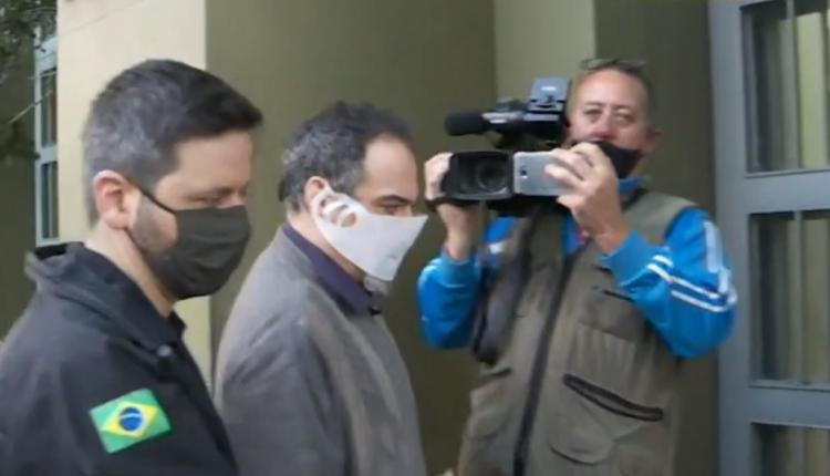 Polícia faz busca na sede do MBL e prende dois homens