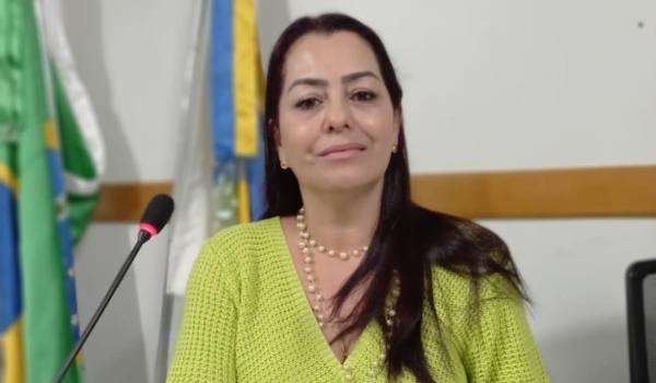 Vereadora Magaly solicita cirurgião que resida em Caracol