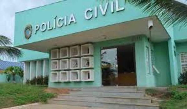 Cliente sai sem pagar a conta de espetinho e confusão acaba com homem esfaqueado na cabeça