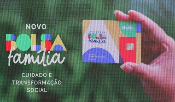 Caixa paga novo Bolsa Família a beneficiários com inscrição final 5